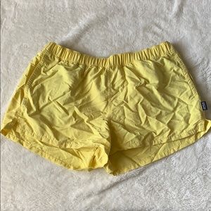 Patagonia shorts 2.5”